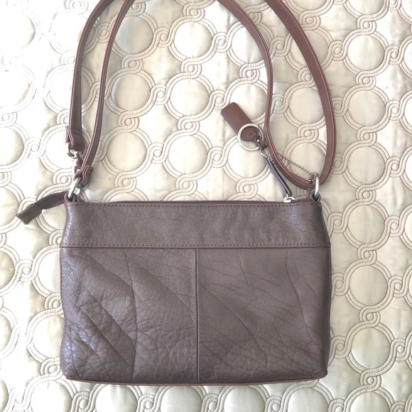 Tignanello Chocolate Brown Leather Purse - Picture 2 of 8
